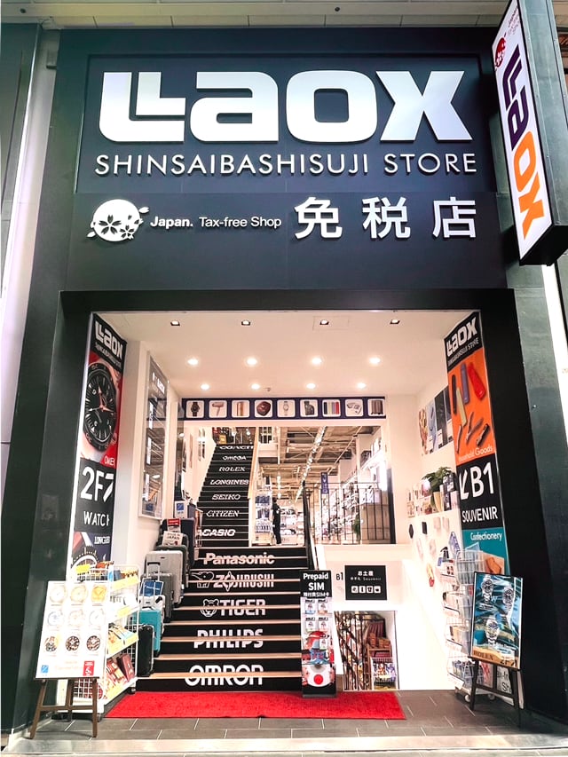 LAOX Shinsaibashisuji Store